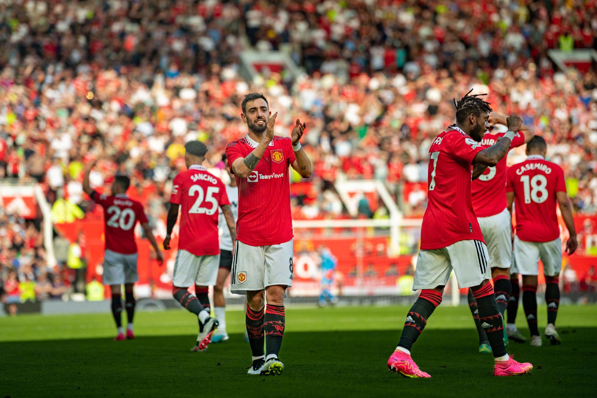 他在球场上 他在球场上